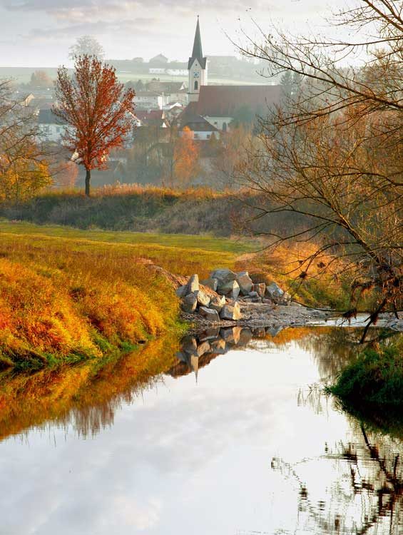 Bayerbach-Rott-im-Herbst