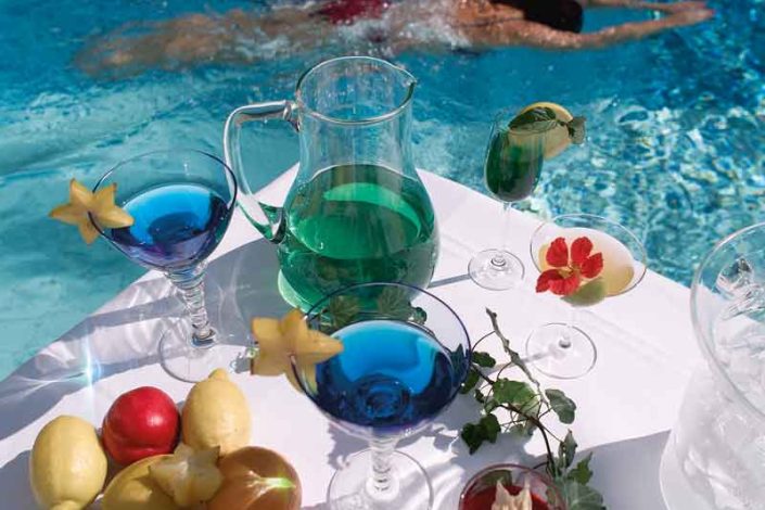 Cocktails-am-Pool